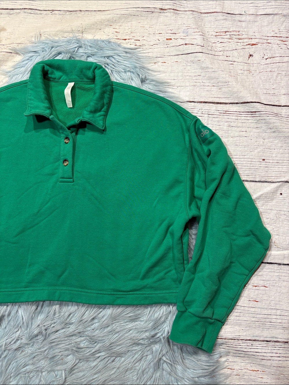 Alo Cropped Polo Henley Fleece Pullover Sweater Size Medium Emerald Green - Picture 4 of 8